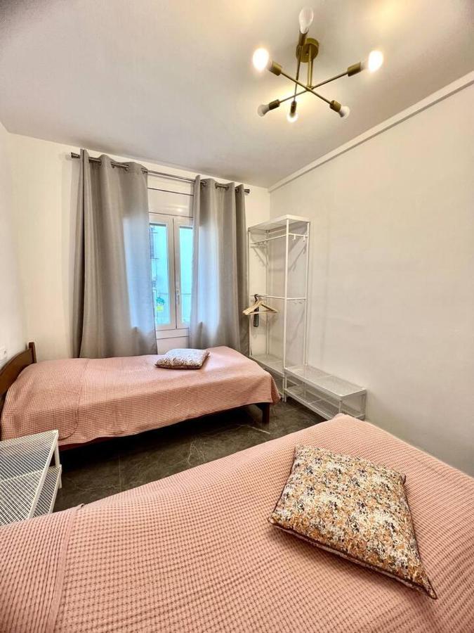Amplio Apartamento Tranquilo Cerca De La Playa Росес Екстериор снимка