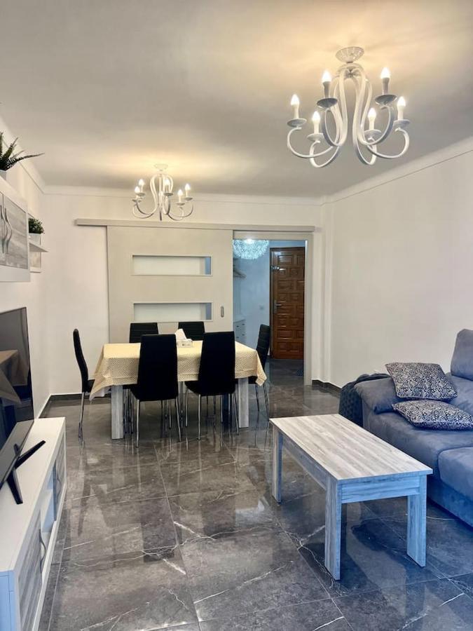 Amplio Apartamento Tranquilo Cerca De La Playa Росес Екстериор снимка