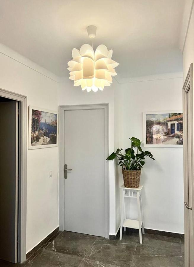 Amplio Apartamento Tranquilo Cerca De La Playa Росес Екстериор снимка