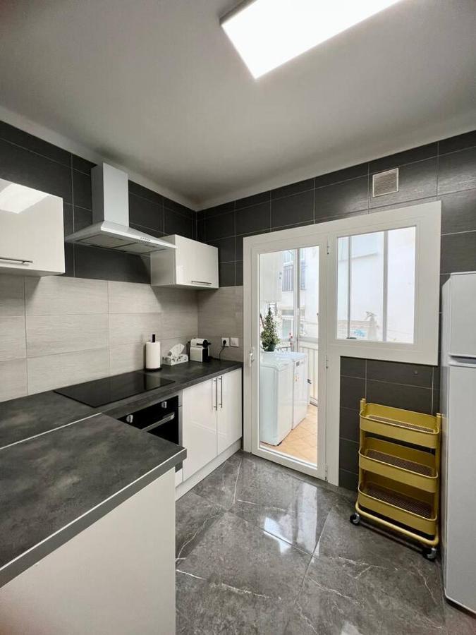 Amplio Apartamento Tranquilo Cerca De La Playa Росес Екстериор снимка